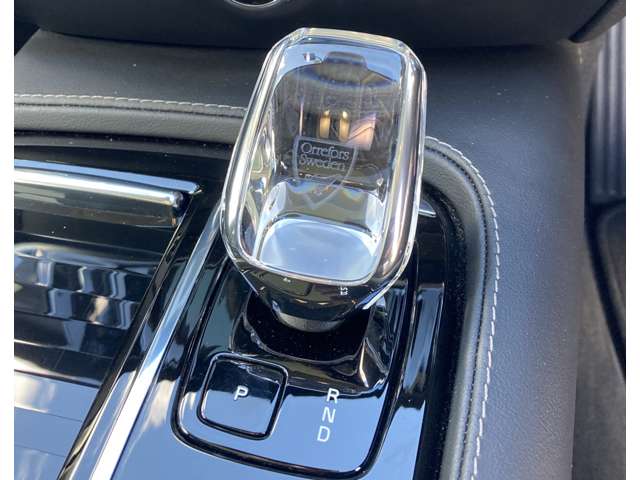 ボルボ Ｖ６０ リチャージ アルティメット Ｔ６ ＡＷＤ プラグイン ハイブリッド ４ＷＤ R5年 (関東) 99