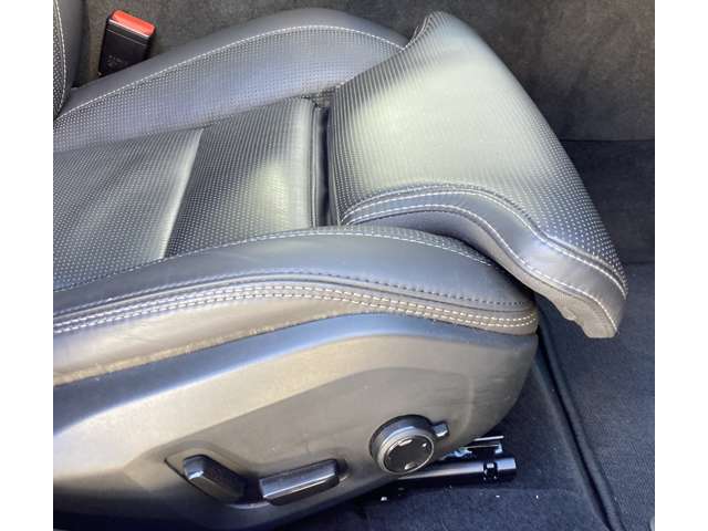 ボルボ Ｖ６０ リチャージ アルティメット Ｔ６ ＡＷＤ プラグイン ハイブリッド ４ＷＤ R5年 (関東) 99