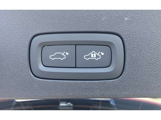 ボルボ Ｖ６０ リチャージ アルティメット Ｔ６ ＡＷＤ プラグイン ハイブリッド ４ＷＤ R5年 (関東) 99