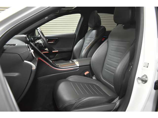 メルセデスベンツ Ｃクラス Ｃ２００ ４マチック アバンギャルド ＡＭＧライン （ＩＳＧ搭載モデル） ４ＷＤ R4年 (関東) 99