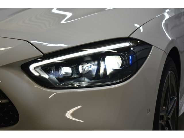 メルセデスベンツ Ｃクラス Ｃ２００ ４マチック アバンギャルド ＡＭＧライン （ＩＳＧ搭載モデル） ４ＷＤ R4年 (関東) 99