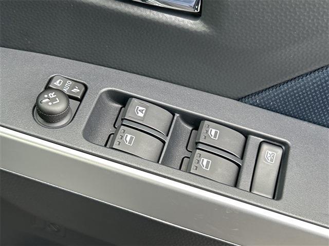 トヨタ ルーミー １．０ カスタム Ｇ R7年 (東海) 99