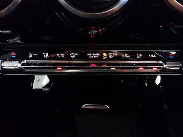 メルセデスベンツ ＣＬＡクラス ＣＬＡ１８０ ＡＭＧライン R2年 (関東) 99