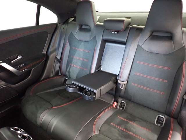 メルセデスベンツ ＣＬＡクラス ＣＬＡ１８０ ＡＭＧライン R2年 (関東) 99