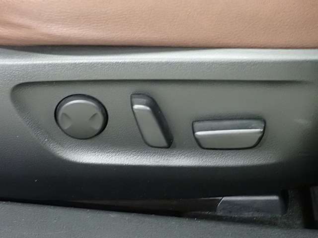 マツダ ＭＸ−３０ ２．０ R4年 (関東) 99