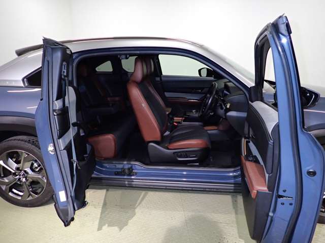 マツダ ＭＸ−３０ ２．０ R4年 (関東) 99