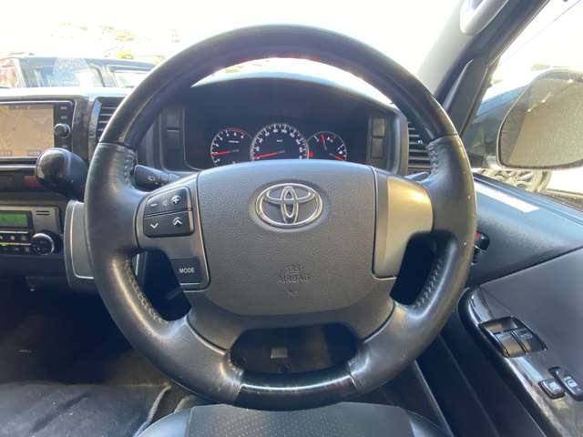 トヨタ ハイエースバン ３．０ ＤＸ ロング ＧＬパッケージ ディーゼルターボ ４ＷＤ H29年 (九州・沖縄) 99