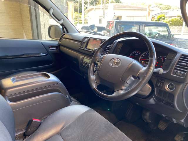 トヨタ ハイエースバン ３．０ ＤＸ ロング ＧＬパッケージ ディーゼルターボ ４ＷＤ H29年 (九州・沖縄) 99