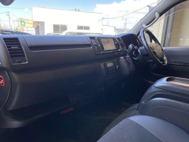 トヨタ ハイエースバン ３．０ ＤＸ ロング ＧＬパッケージ ディーゼルターボ ４ＷＤ H29年 (九州・沖縄) 99