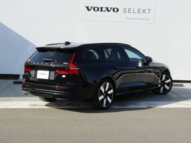 ボルボ Ｖ６０ リチャージ アルティメット Ｔ６ ＡＷＤ プラグイン ハイブリッド ４ＷＤ R6年 (四国) 99