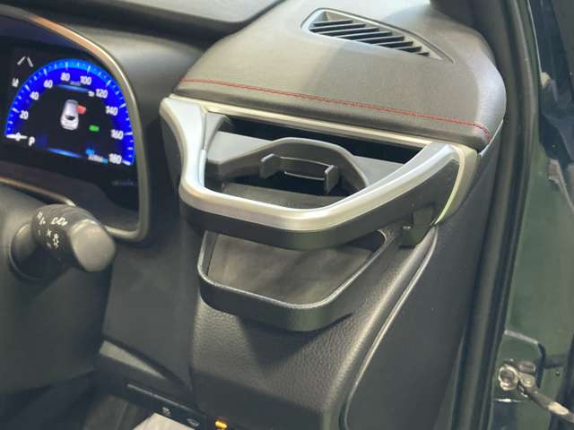 トヨタ カローラスポーツ １．２ Ｇ Ｚ ４ＷＤ H30年 (北海道) 99