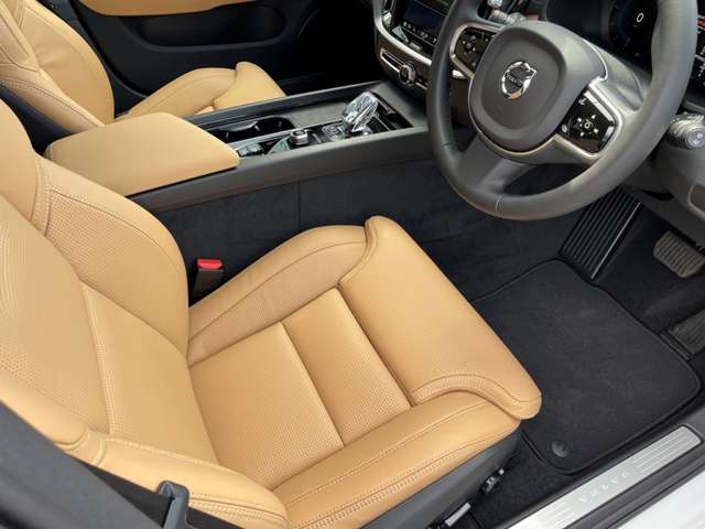 ボルボ Ｖ６０ ウルトラ　Ｂ４ R7年 (東北) 99