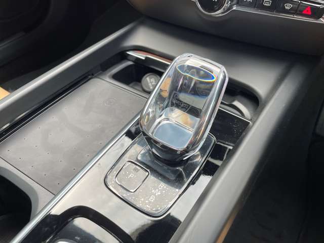 ボルボ Ｖ６０ ウルトラ　Ｂ４ R7年 (東北) 99