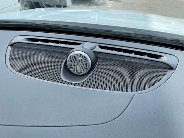 ボルボ Ｖ６０ ウルトラ　Ｂ４ R7年 (東北) 99