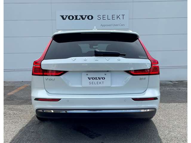 ボルボ Ｖ６０ ウルトラ　Ｂ４ R7年 (東北) 99