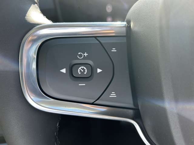 ボルボ ＸＣ４０ ウルトラ Ｂ４ ＡＷＤ ４ＷＤ R6年 (東北) 99