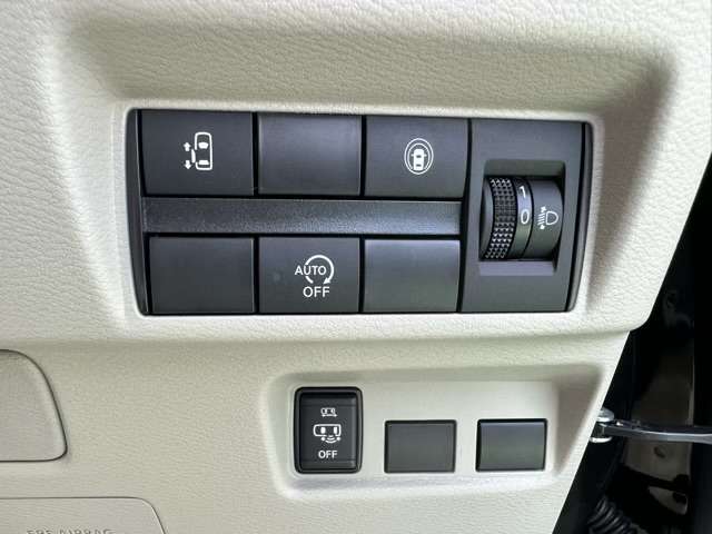 日産 ルークス ６６０ Ｘ R5年 (東海) 99