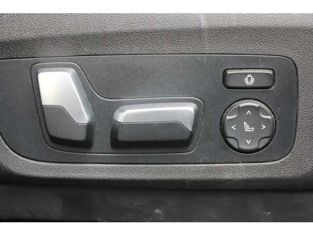 ＢＭＷ Ｘ３ Ｘドライブ２０Ｄ Ｍスポーツ ディーゼルターボ ４ＷＤ H30年 (関東) 99