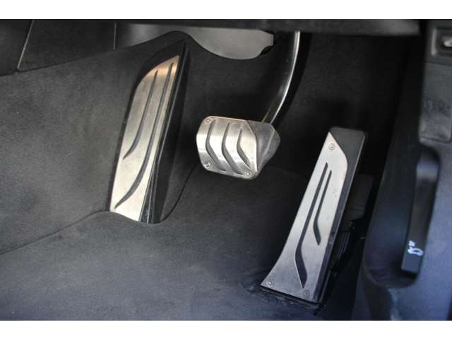 ＢＭＷ ４シリーズ ４２０Ｉ セレブレーション エディション インスタイル H28年 (関東) 99