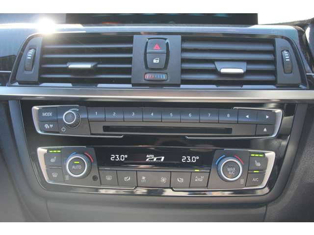 ＢＭＷ ４シリーズ ４２０Ｉ セレブレーション エディション インスタイル H28年 (関東) 99