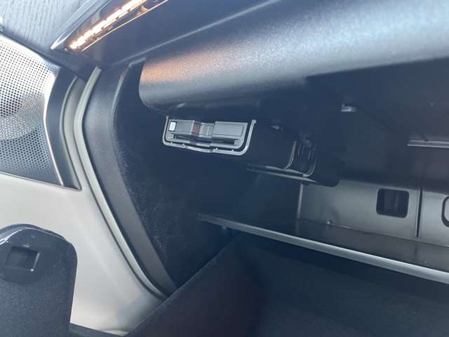 ボルボ ＸＣ９０ リチャージ アルティメット Ｔ８ ＡＷＤ プラグイン ハイブリッド ４ＷＤ R6年 (東北) 99