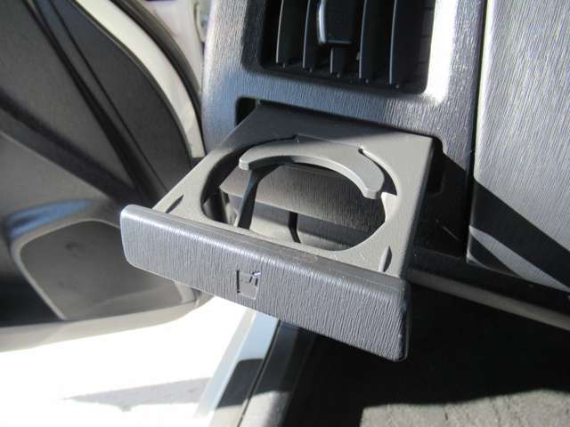 トヨタ プリウスΑ １．８ Ｓ H28年 (東北) 99