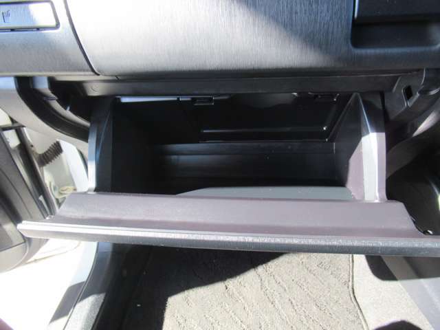 トヨタ プリウスΑ １．８ Ｓ H28年 (東北) 99