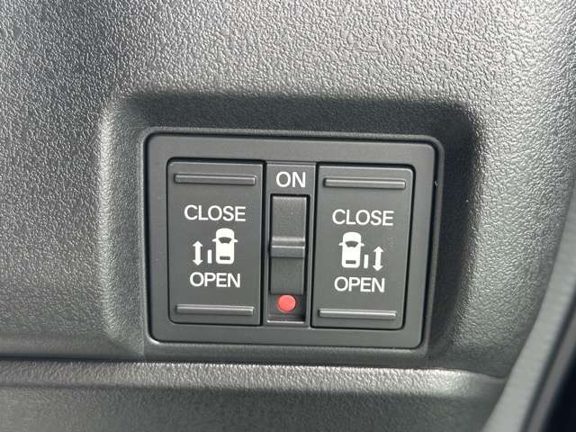 ホンダ Ｎ　ＢＯＸ カスタム ６６０ R7年 (東海) 99