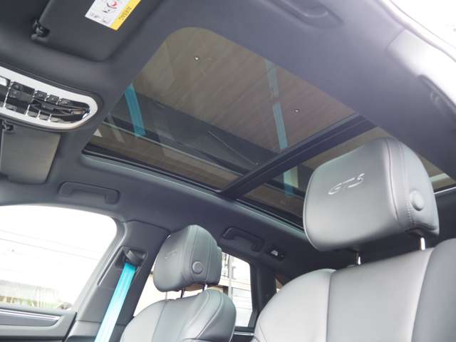 ポルシェ マカン ＧＴＳ ＰＤＫ ４ＷＤ R6年 (近畿) 99