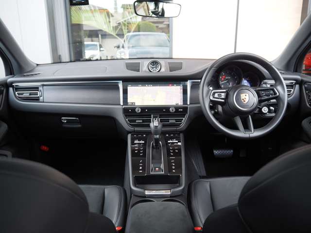 ポルシェ マカン ＧＴＳ ＰＤＫ ４ＷＤ R6年 (近畿) 99