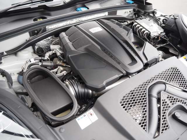 ポルシェ マカン ＧＴＳ ＰＤＫ ４ＷＤ R6年 (近畿) 99