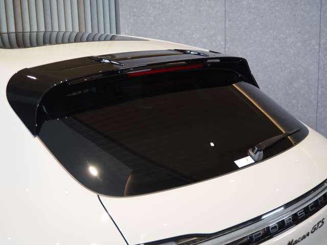 ポルシェ マカン ＧＴＳ ＰＤＫ ４ＷＤ R6年 (近畿) 99