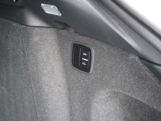 ポルシェ マカン ＧＴＳ ＰＤＫ ４ＷＤ R6年 (近畿) 99