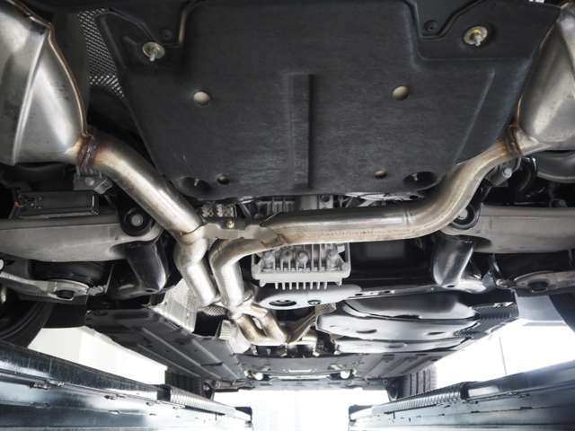 ポルシェ マカン ＧＴＳ ＰＤＫ ４ＷＤ R6年 (近畿) 99