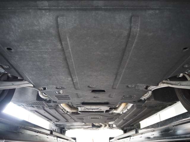 ポルシェ マカン ＧＴＳ ＰＤＫ ４ＷＤ R6年 (近畿) 99