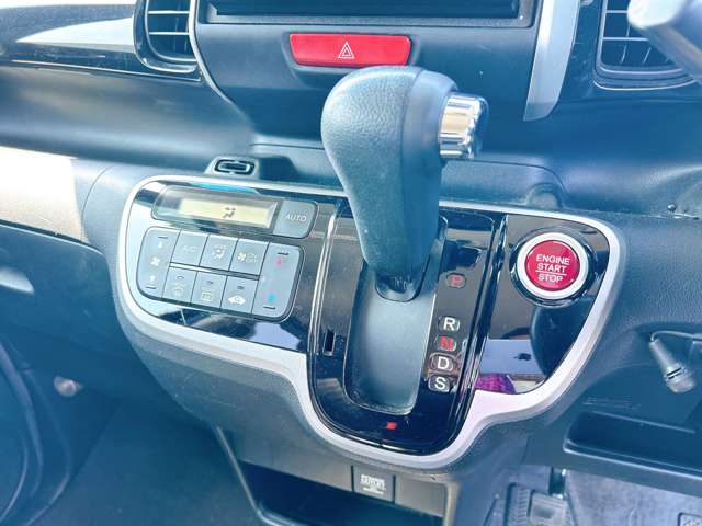 ホンダ Ｎ　ＢＯＸ ６６０ カスタムＧ ターボＡパッケージ H26年 (九州・沖縄) 99