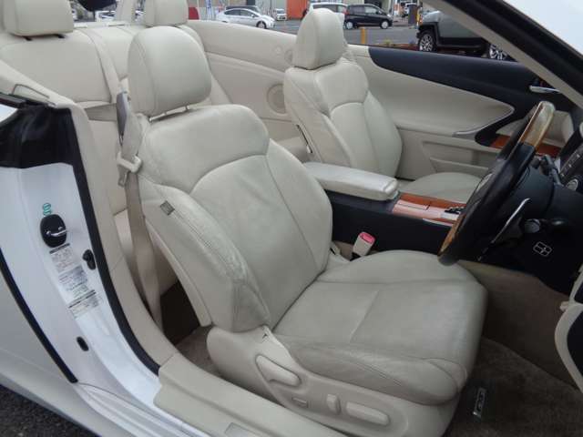 レクサス ＩＳコンバーチブル ２５０Ｃ バージョンＬ H21年 (中国) 99