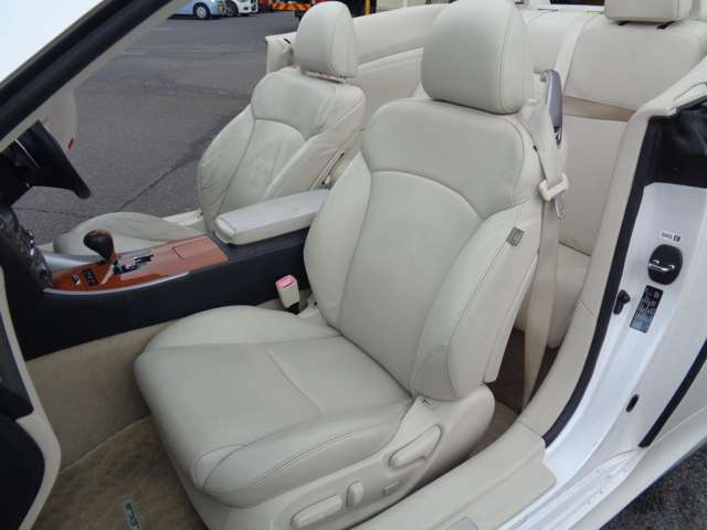 レクサス ＩＳコンバーチブル ２５０Ｃ バージョンＬ H21年 (中国) 99