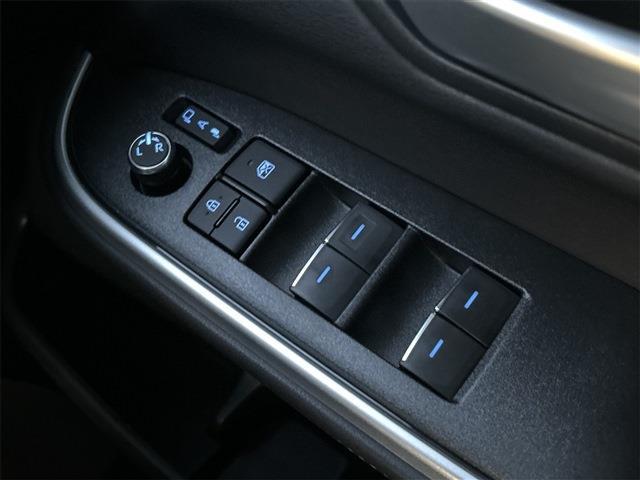 トヨタ ノア １．８ ハイブリッド Ｓ－Ｚ R6年 (東海) 99