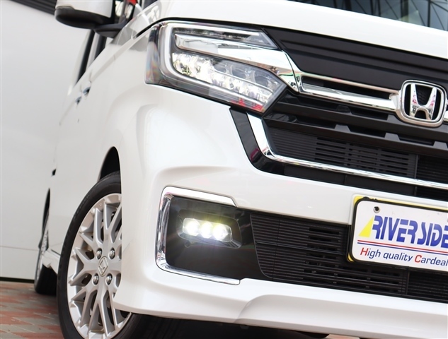 ホンダ Ｎ　ＢＯＸ カスタム ６６０ Ｌ ターボ R4年 (関東) 99