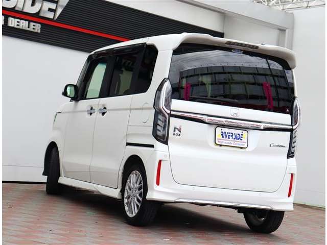 ホンダ Ｎ　ＢＯＸ カスタム ６６０ Ｌ ターボ R4年 (関東) 99