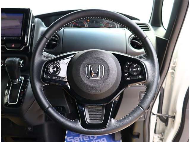 ホンダ Ｎ　ＢＯＸ カスタム ６６０ Ｌ ターボ R4年 (関東) 99