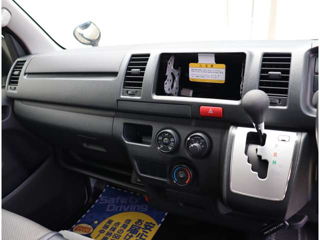 トヨタ ハイエースバン ２．０ ＤＸ ロング ＧＬパッケージ R7年 (関東) 99