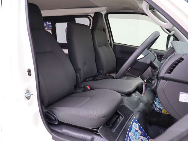 トヨタ ハイエースバン ２．０ ＤＸ ロング ＧＬパッケージ R7年 (関東) 99