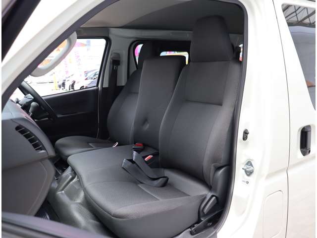 トヨタ ハイエースバン ２．０ ＤＸ ロング ＧＬパッケージ R7年 (関東) 99