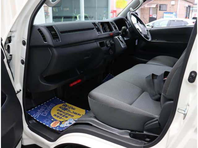 トヨタ ハイエースバン ２．０ ＤＸ ロング ＧＬパッケージ R7年 (関東) 99