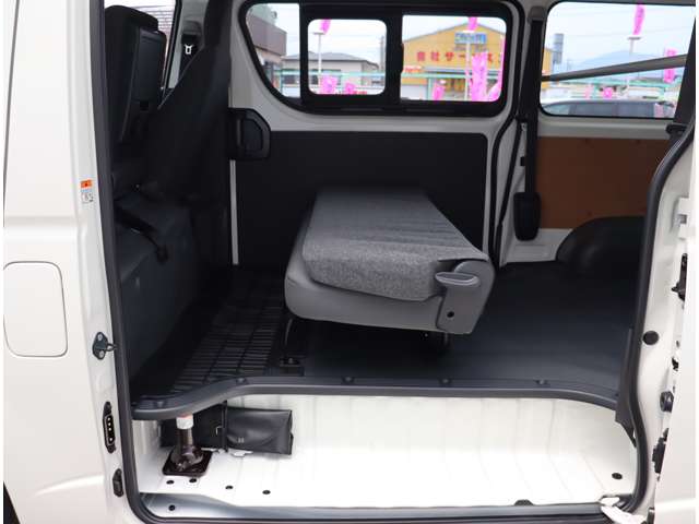 トヨタ ハイエースバン ２．０ ＤＸ ロング ＧＬパッケージ R7年 (関東) 99