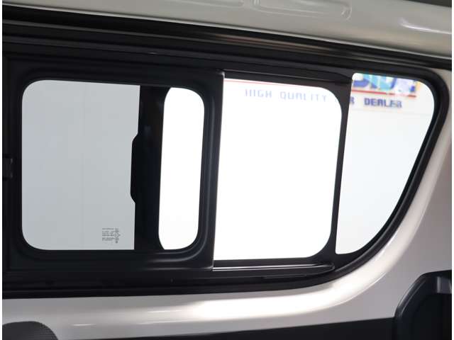 トヨタ ハイエースバン ２．０ ＤＸ ロング ＧＬパッケージ R7年 (関東) 99