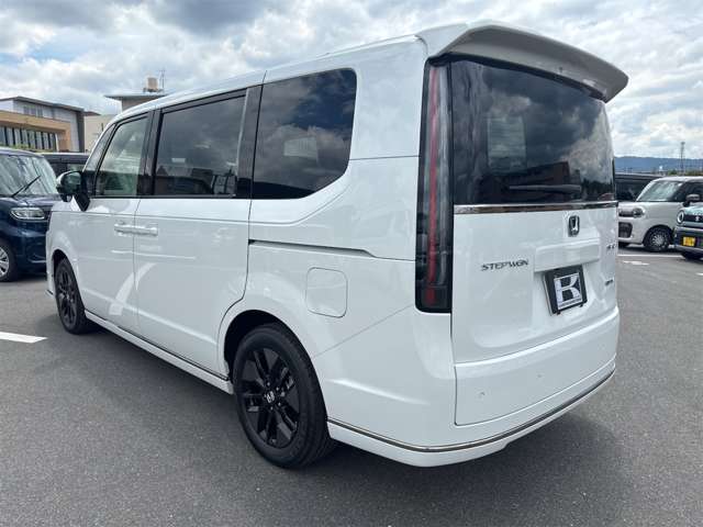 ホンダ ステップワゴン　ハイブリッド ２．０ Ｅ：ＨＥＶ スパーダ R7年 (近畿) 99