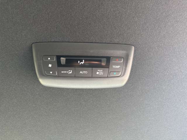 ホンダ ステップワゴン　ハイブリッド ２．０ Ｅ：ＨＥＶ スパーダ R7年 (近畿) 99